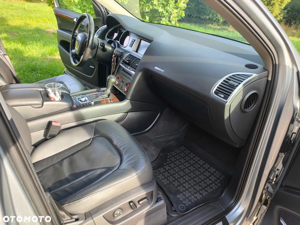 Audi Q7 3.0 TDI DPF clean diesel Quattro Tiptronic - 9