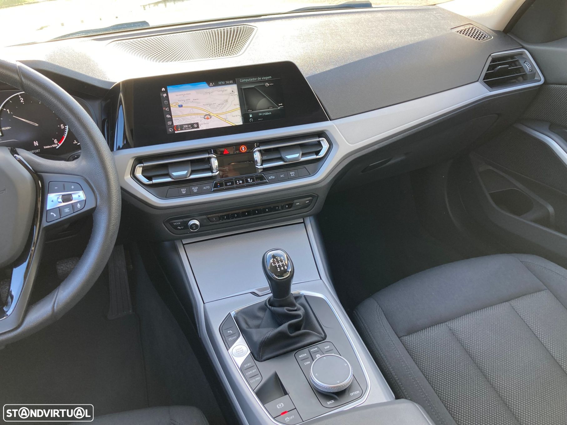 BMW 318 d Touring Corporate Edition - 18