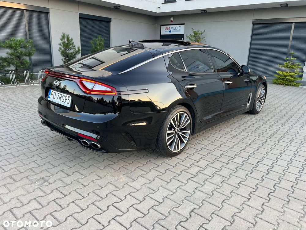 Kia Stinger 2.0 T-GDI L - 30