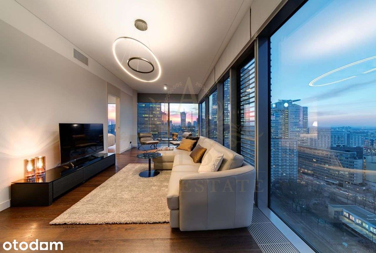 Luxury corner apartment in Cosmopolitan building