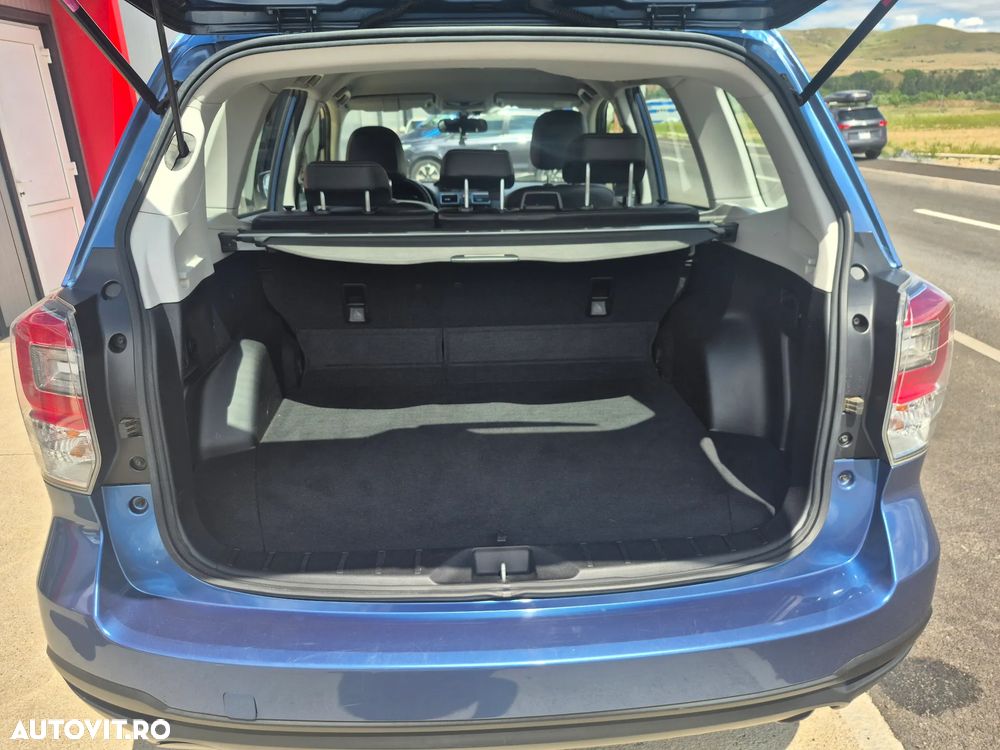 Subaru Forester 2.0D CVT Exclusive - 12