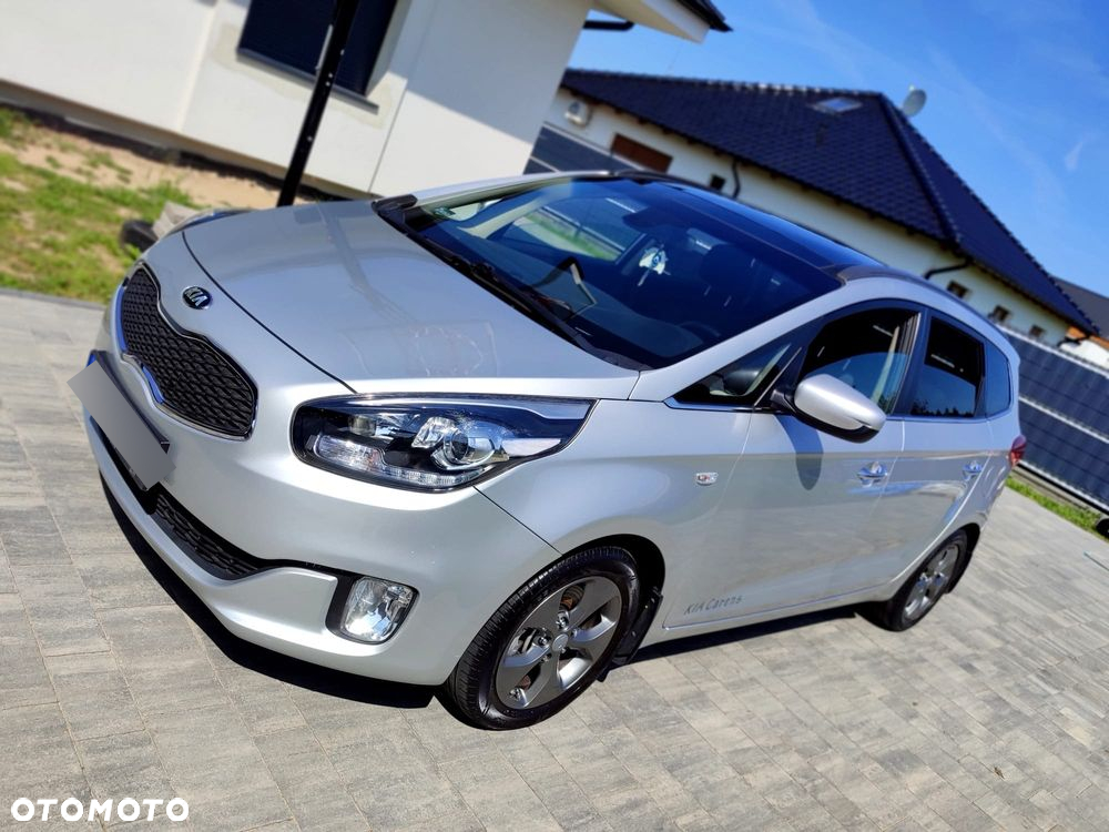 Kia Carens 1.7 CRDi M - 4