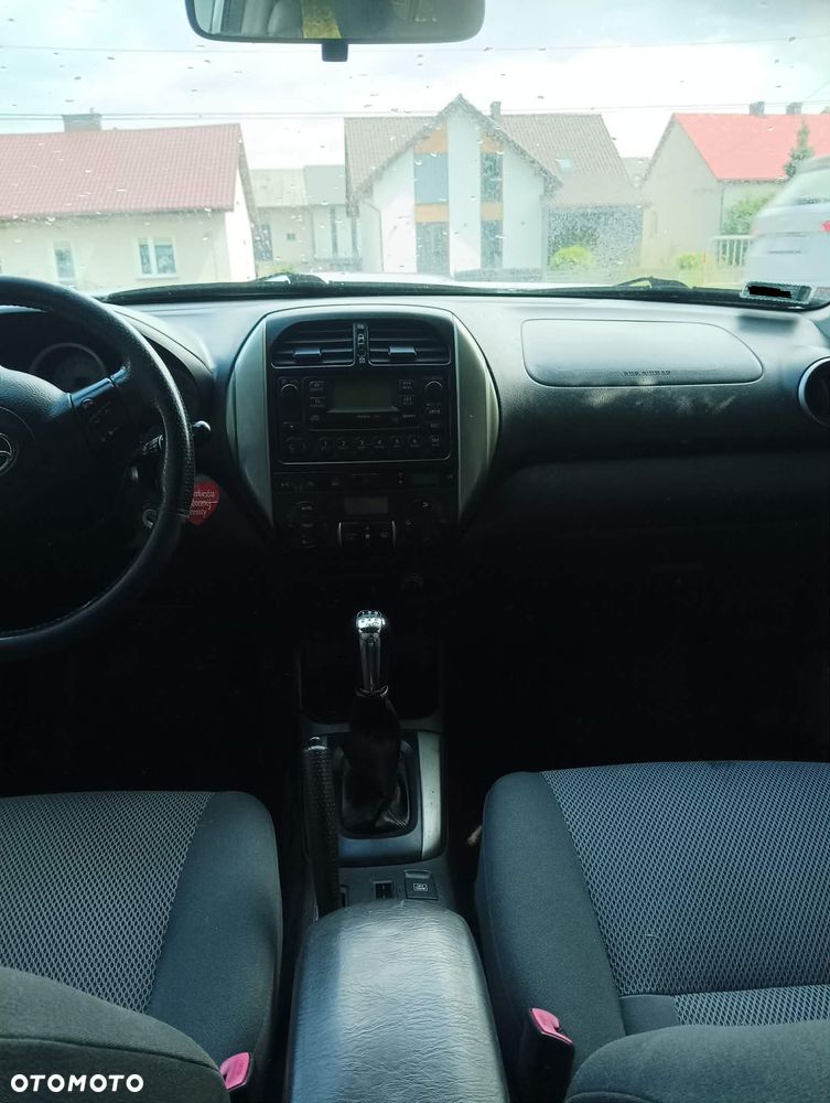 Toyota RAV4 2.0 D-4D 4x4 - 3