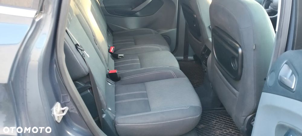 Ford C-MAX 1.6 TDCi Titanium - 23
