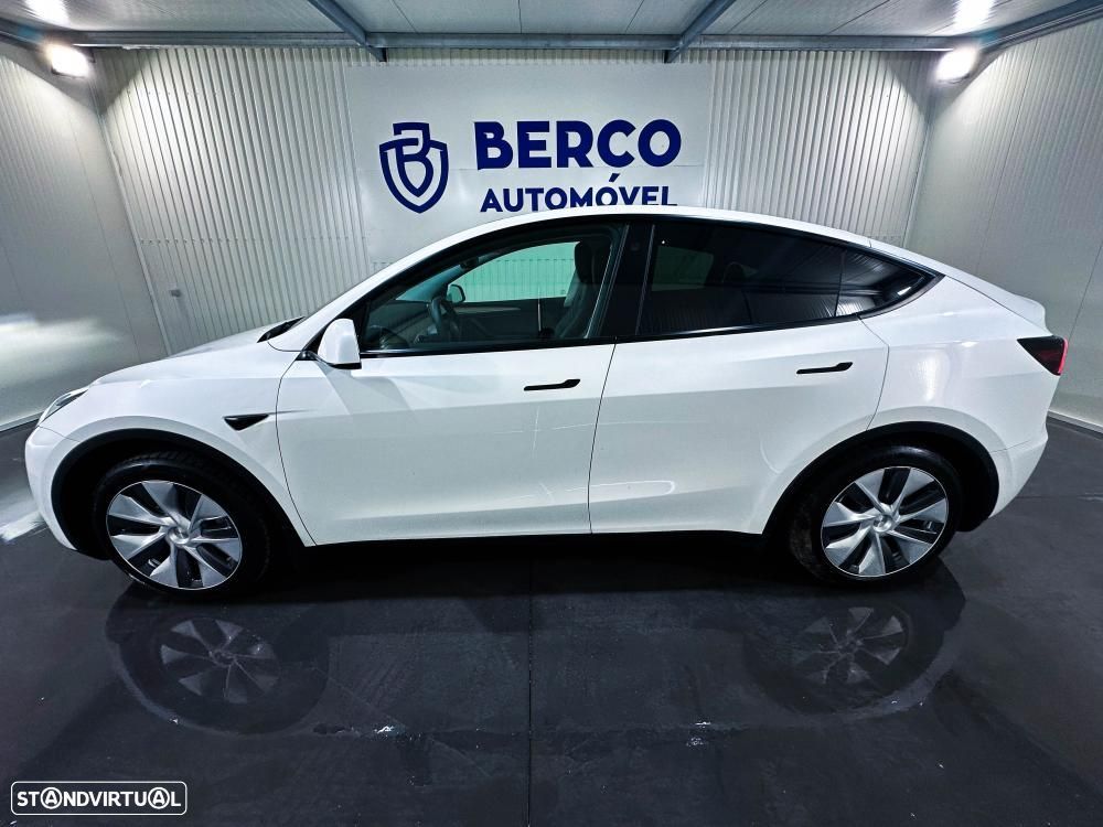 Tesla Model Y Standard - 13