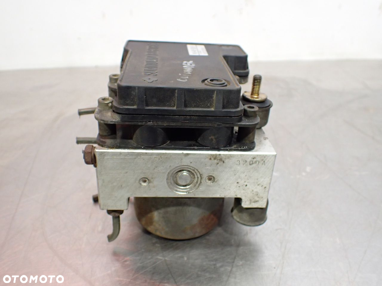 POMPA ABS MITSUBISHI OUTLANDER I - 4