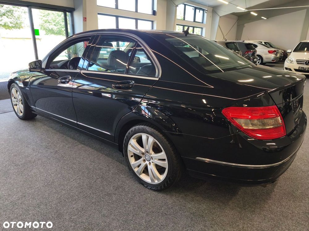 Mercedes-Benz Klasa C 200 CDI BlueEff Avantgarde - 5