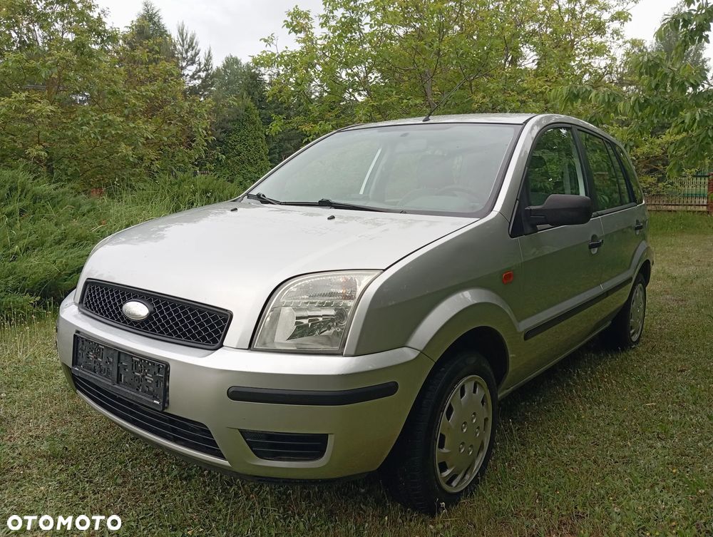 Ford Fusion - 1