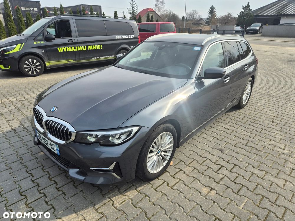 BMW Seria 3 318d Touring Luxury Line - 1