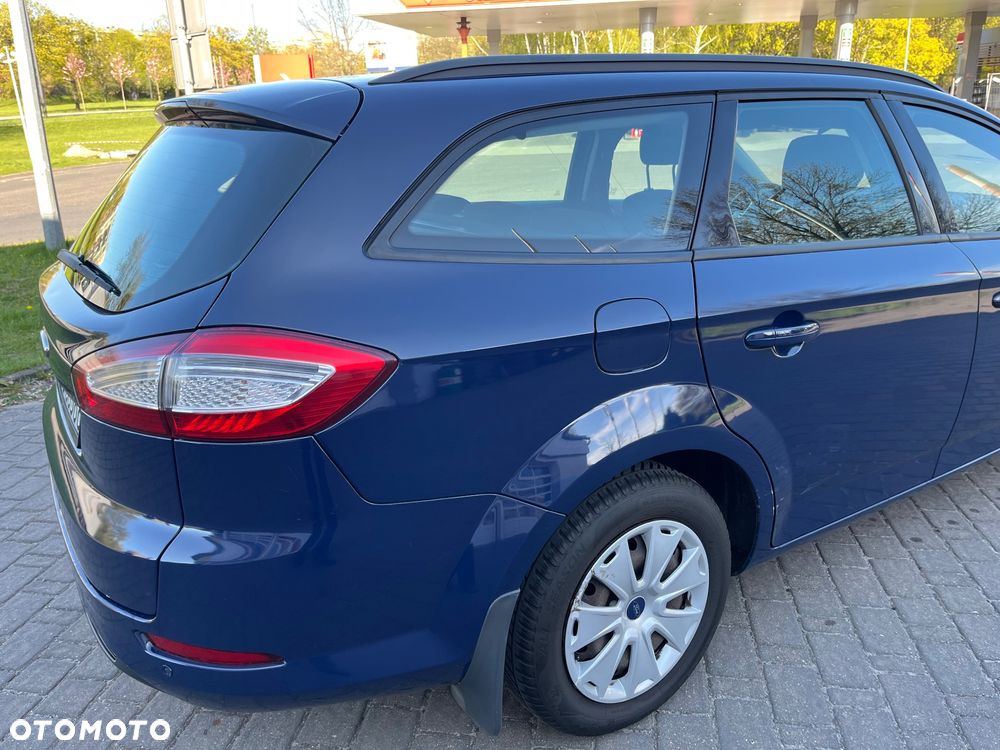 Ford Mondeo 2.0 TDCi Ambiente - 3