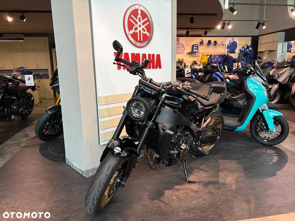 Yamaha XSR - 3