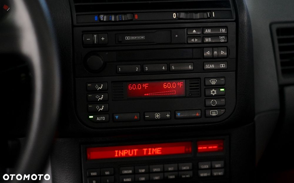 BMW Seria 3 323i - 30