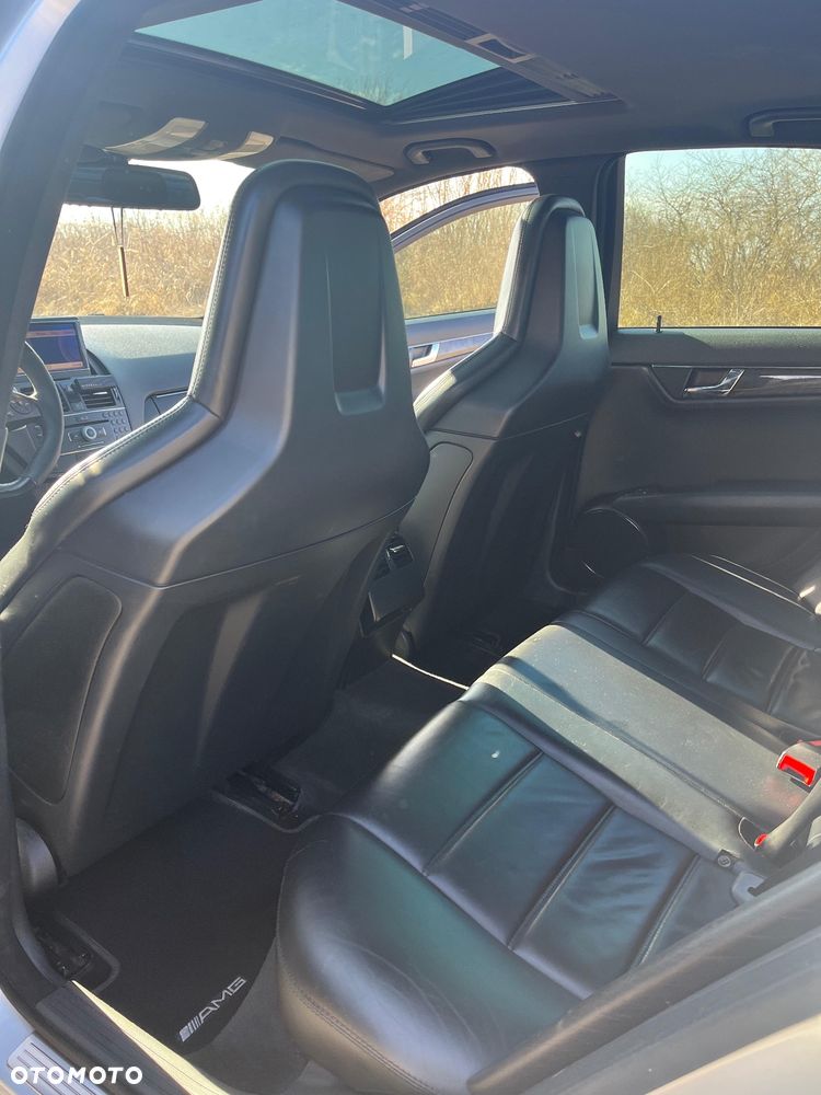Mercedes-Benz Klasa C 63 AMG 7G-TRONIC - 15