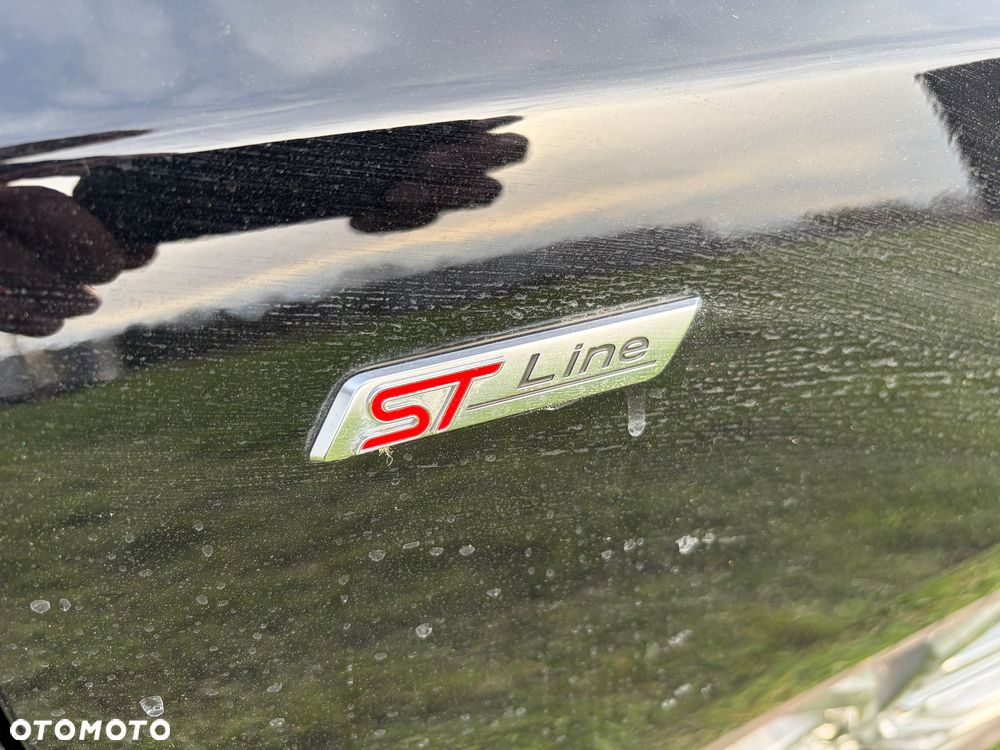 Ford Focus 1.0 EcoBoost Hybrid ST-LINE - 19