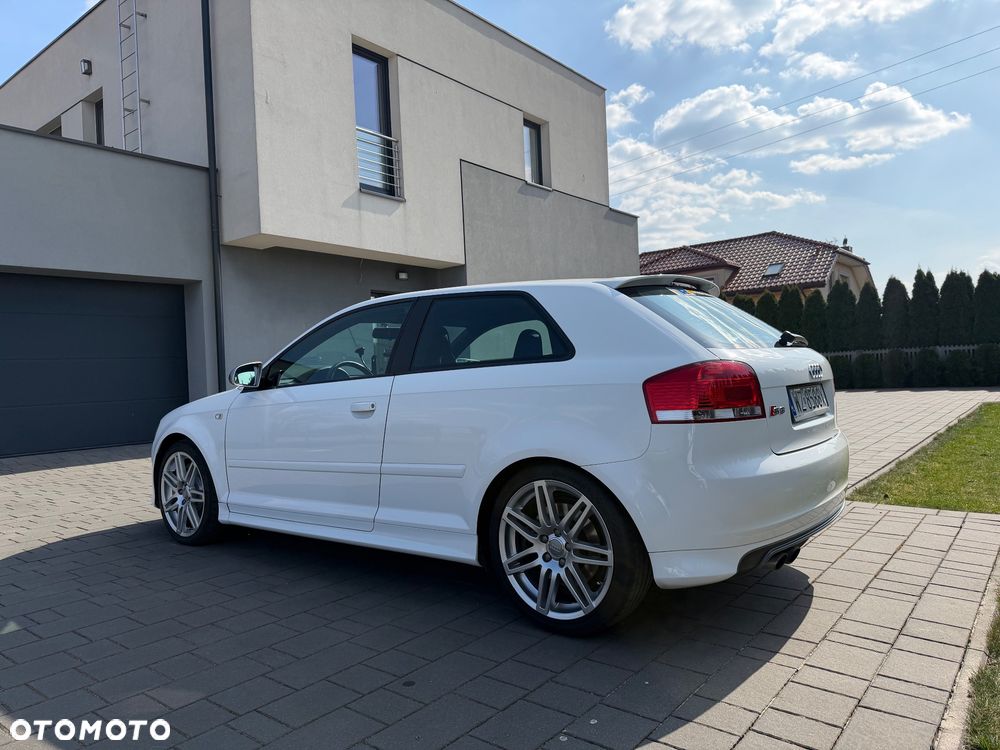 Audi S3 2.0T FSI Quattro - 4