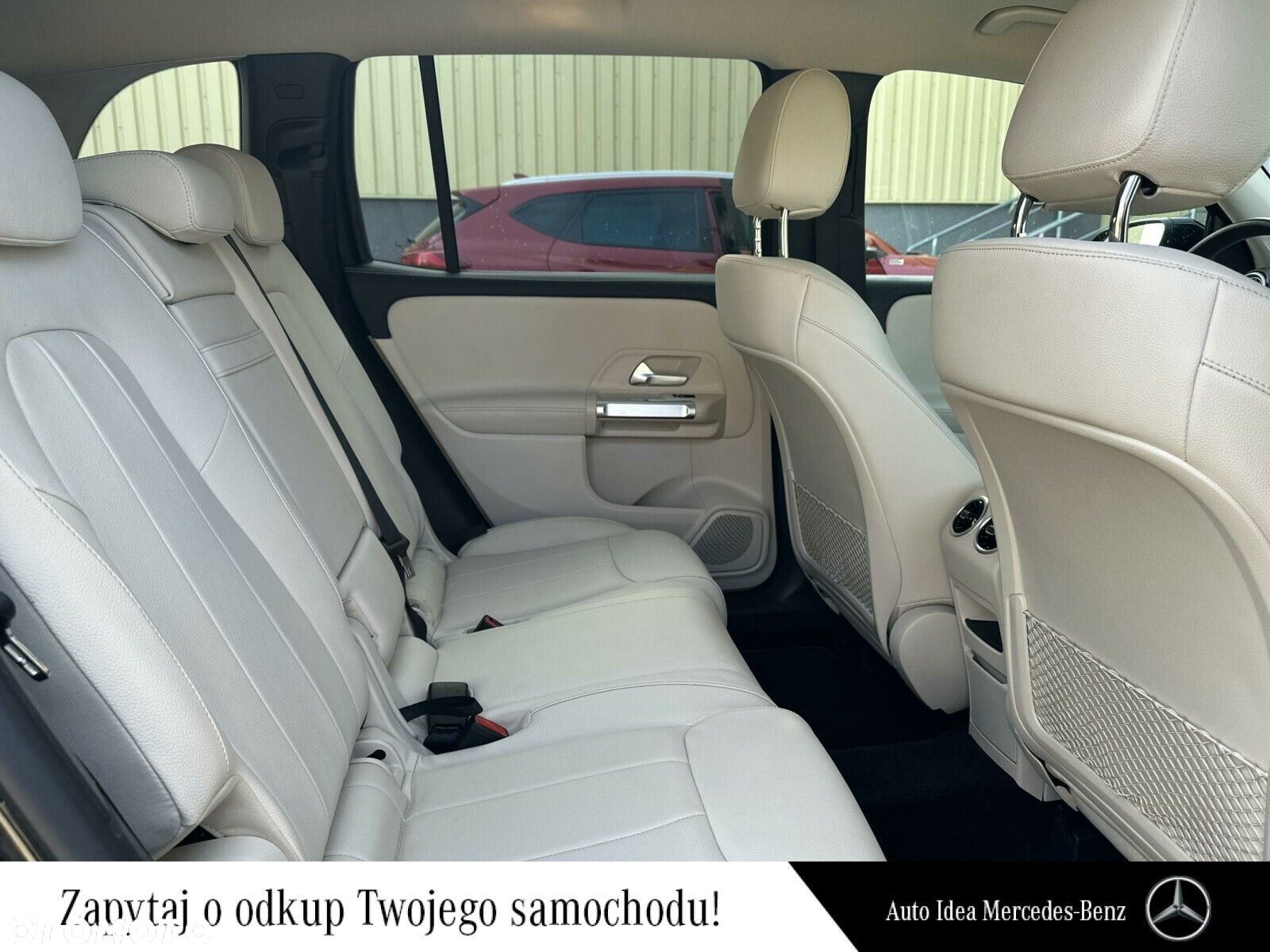 Mercedes-Benz GLB - 21