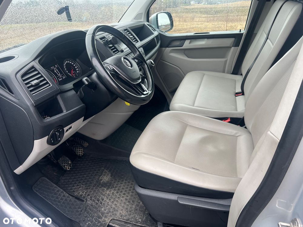 Volkswagen Transporter - 11