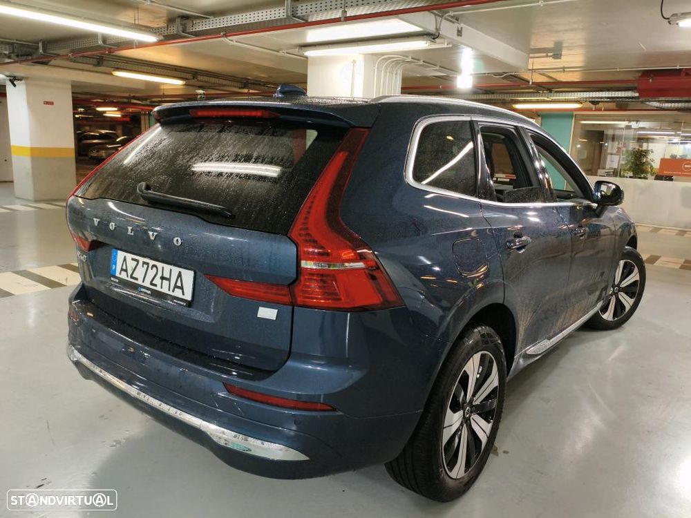 Volvo XC 60 2.0 T6 PHEV Core AWD - 4