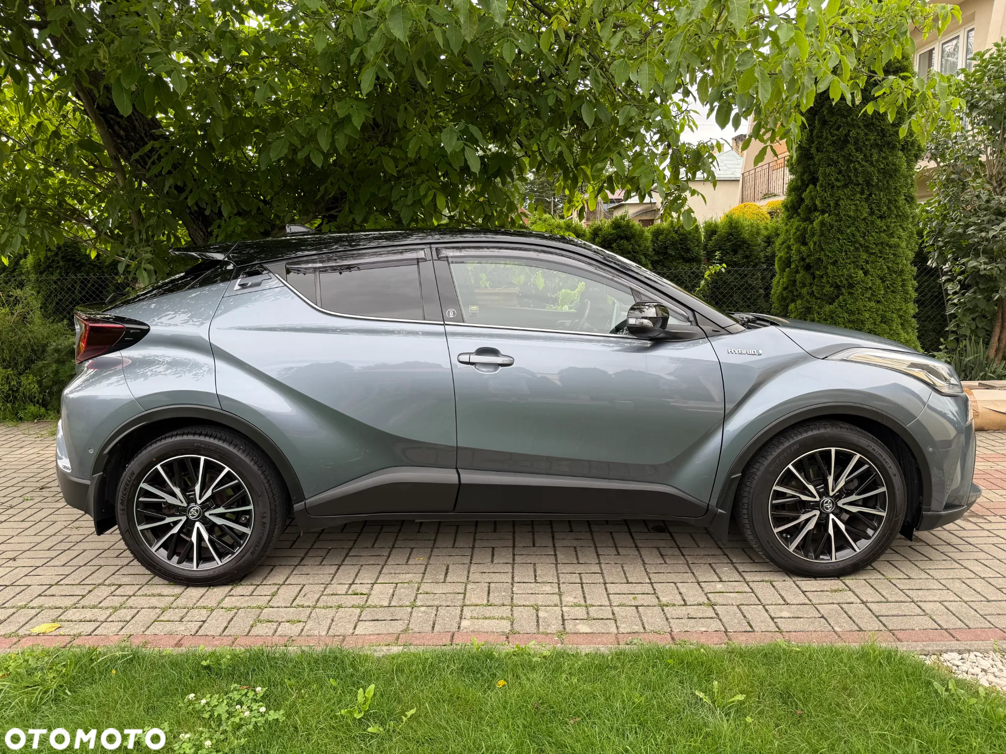 Toyota C-HR - 4