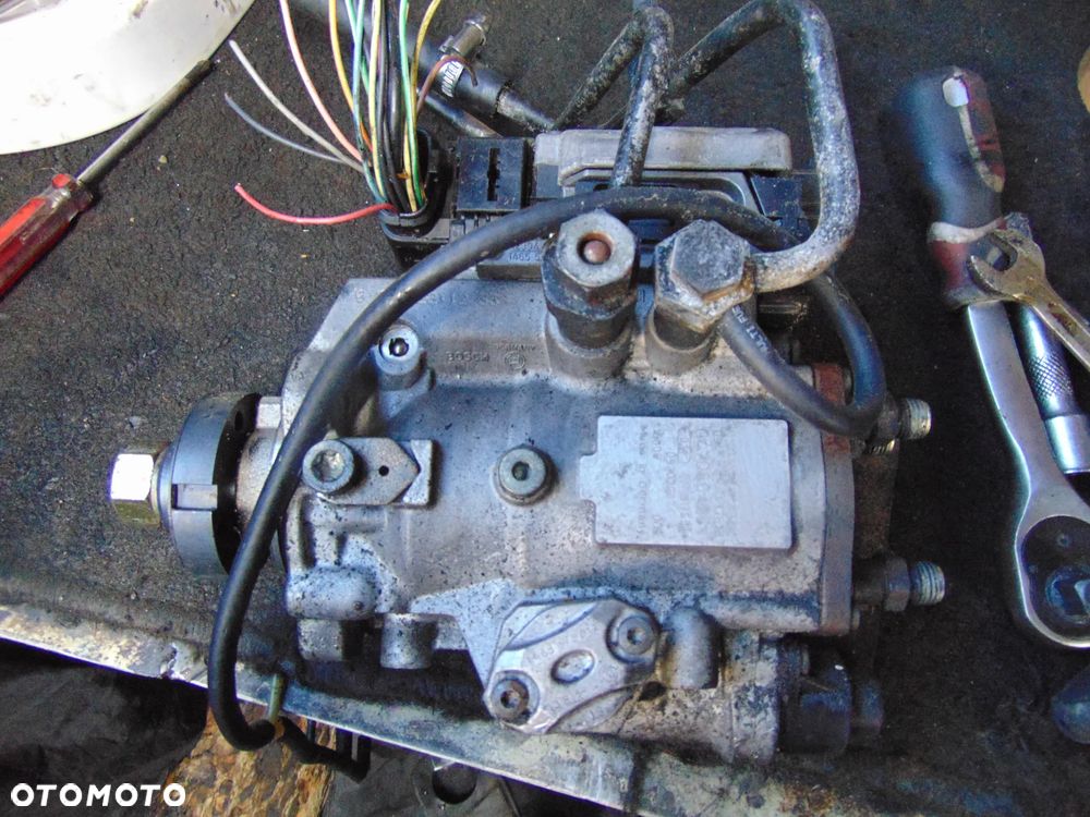 Pompa wtryskowa Saab 2,2 DTL - 4