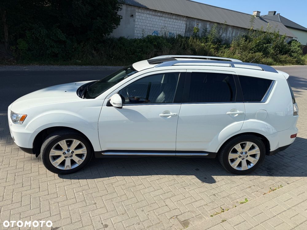 Mitsubishi Outlander 2.4 4WD Invite - 35