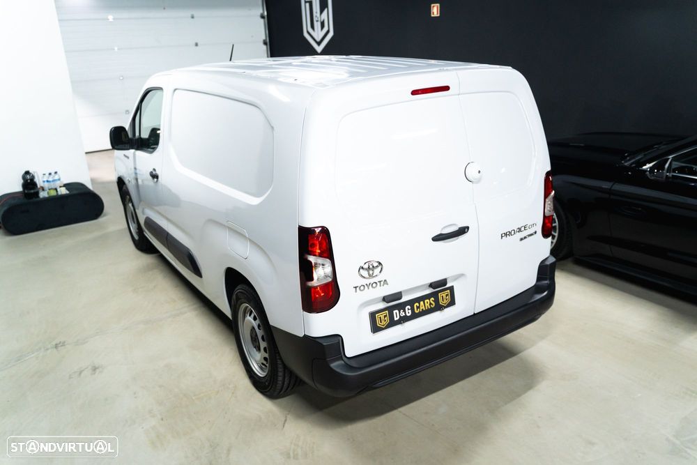 Toyota Proace City - 17