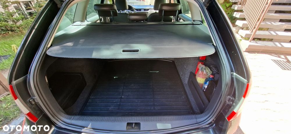 Skoda Octavia 2.0 TDI L&K DSG - 28