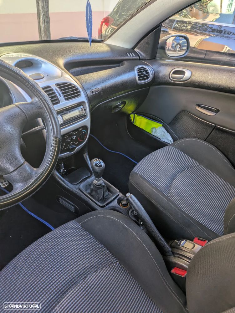 Peugeot 206 CC 1.6 - 10