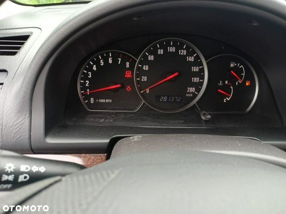 Suzuki XL7 - 16