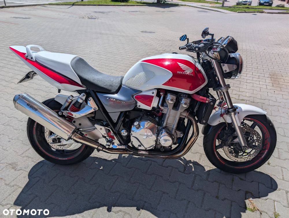 Honda CB - 2