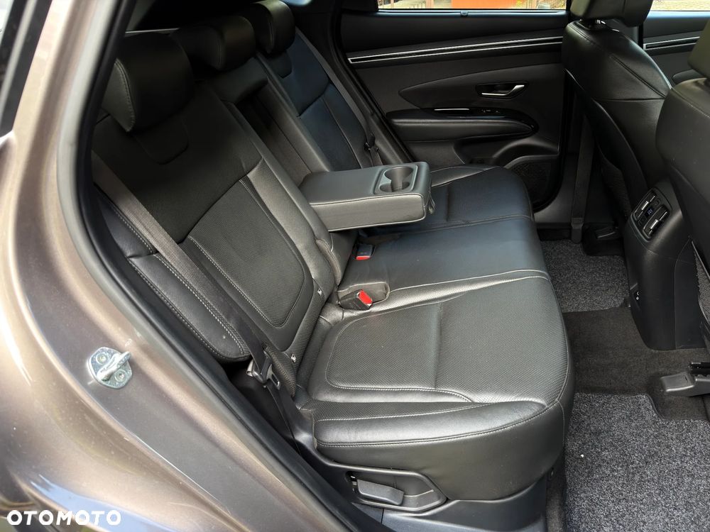 Hyundai Tucson 1.6 T-GDi HEV Platinum 4WD - 24