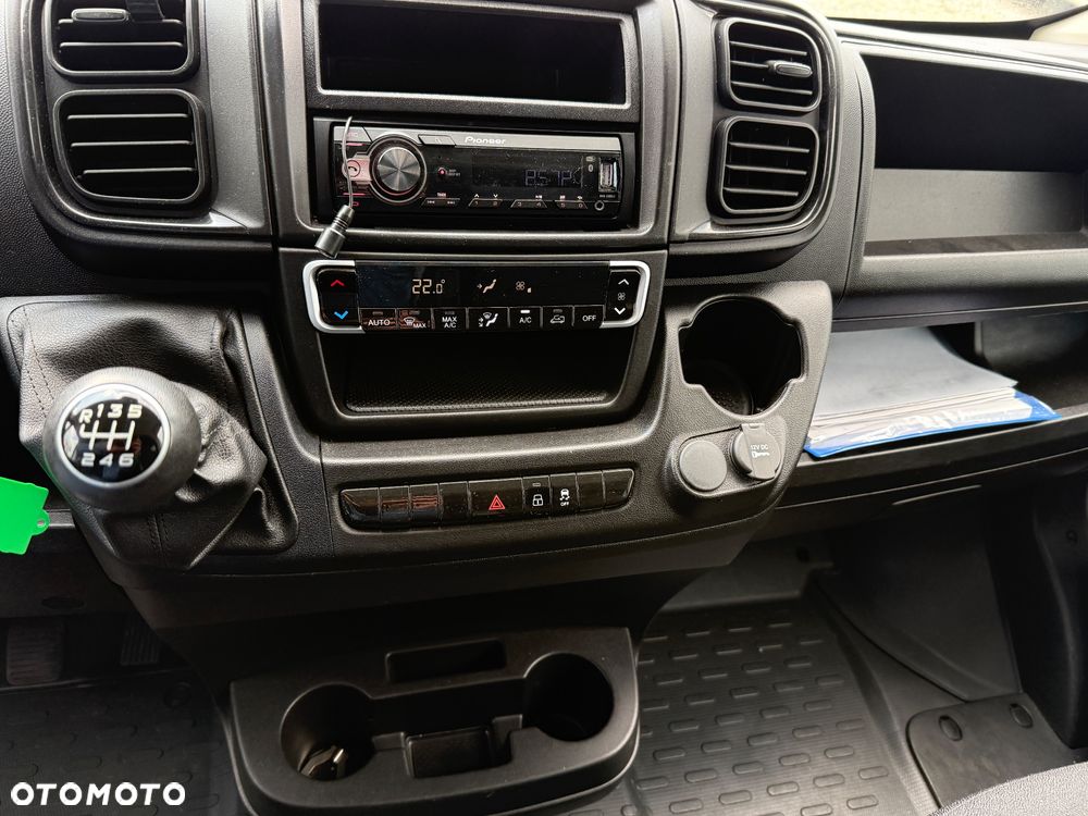 Fiat Ducato* L2H2/brygadowy 6 miejsc/hak/kamera/klima/parktronic/Import Niemcy/bezwypadkowy/ - 16