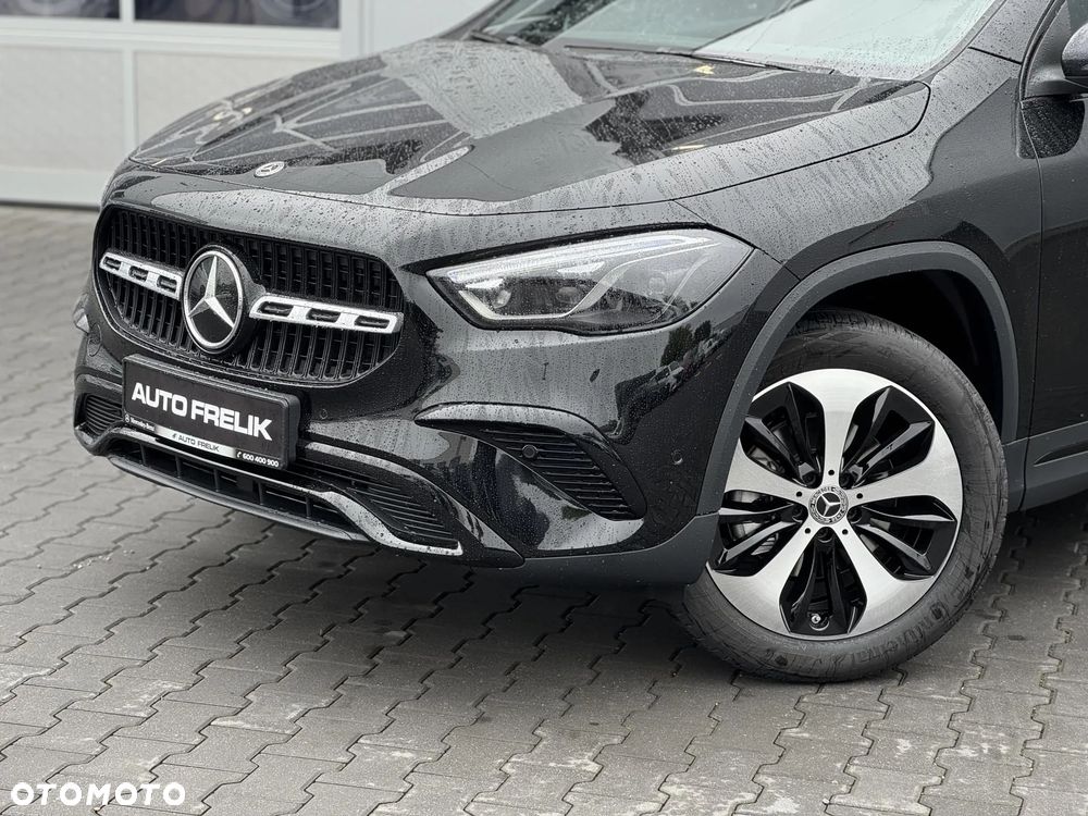 Mercedes-Benz GLA 200 Progressive - 3