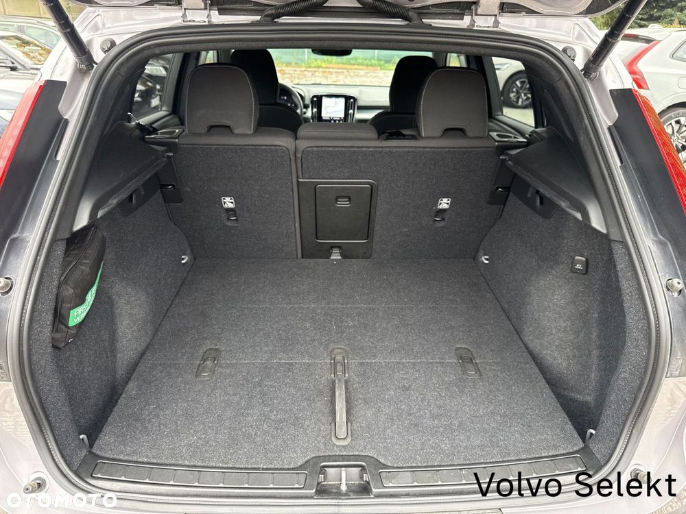 Volvo XC 40 - 28