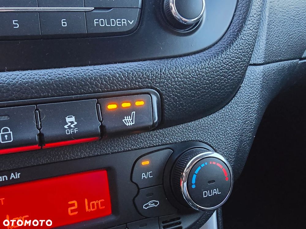 Kia Ceed 1.6 GDI Vision - 30