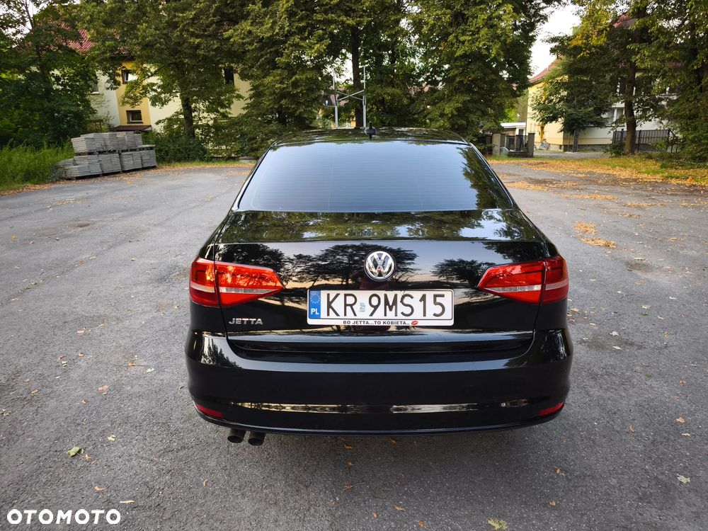 Volkswagen Jetta 2.0 Base - 4