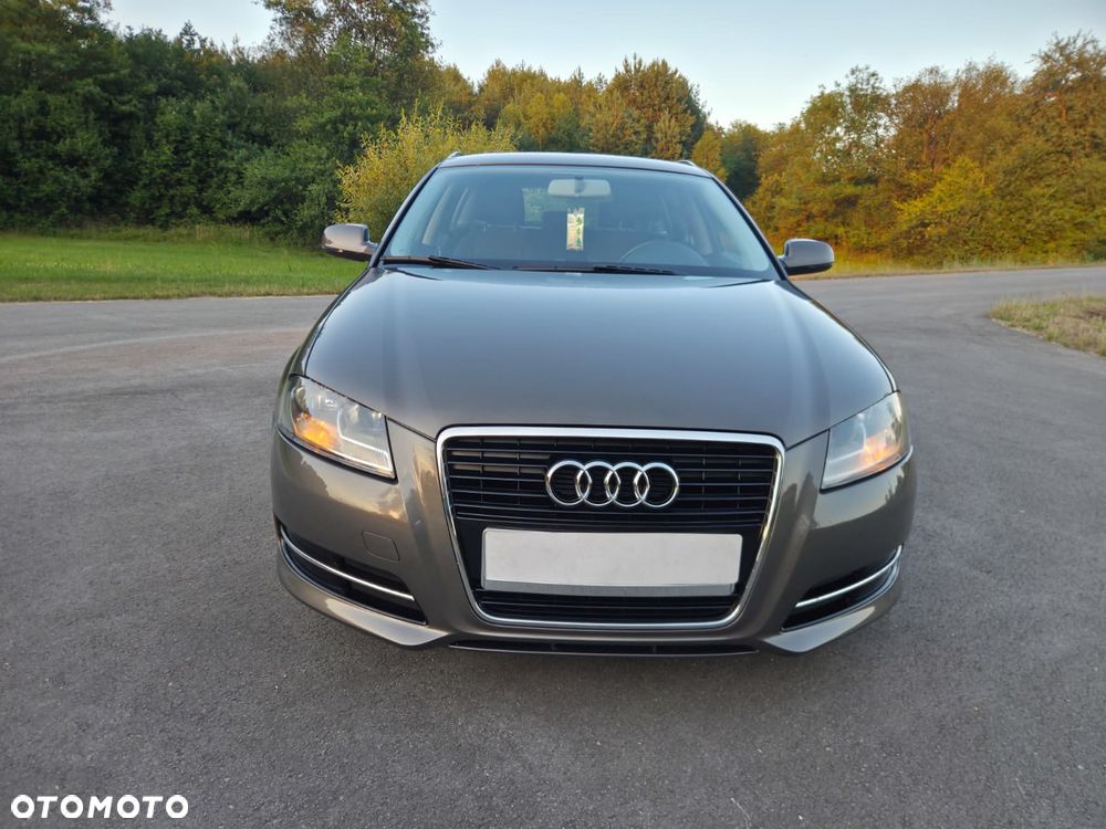 Audi A3 Sportback - 1