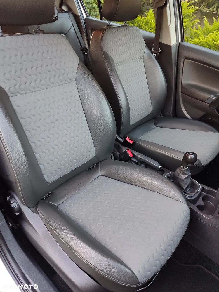 Opel Corsa 1.4 16V Cosmo - 6