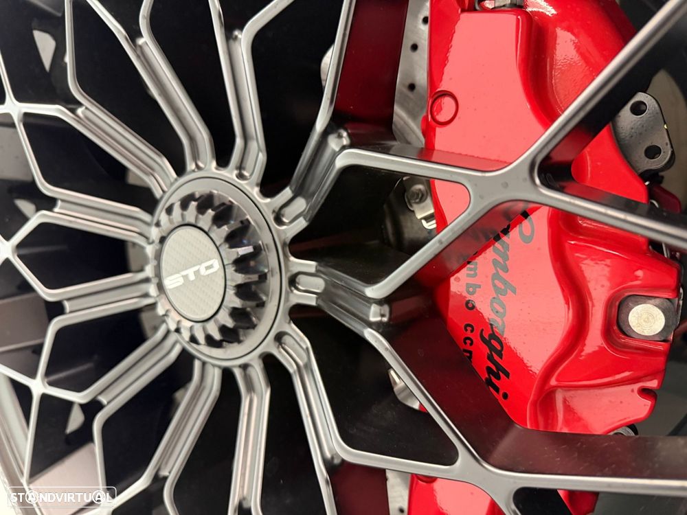 Lamborghini Huracán STO - 11