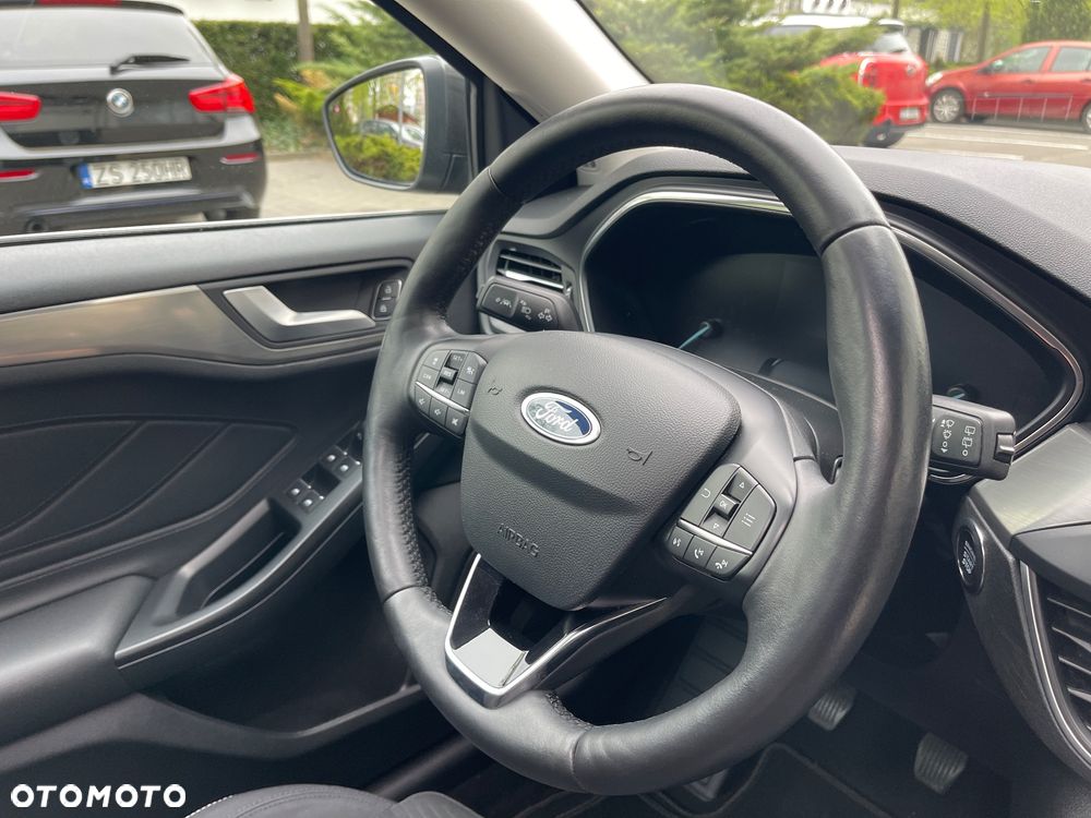 Ford Focus - 33