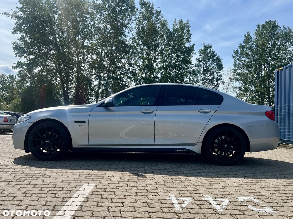 BMW Seria 5 528i xDrive - 4