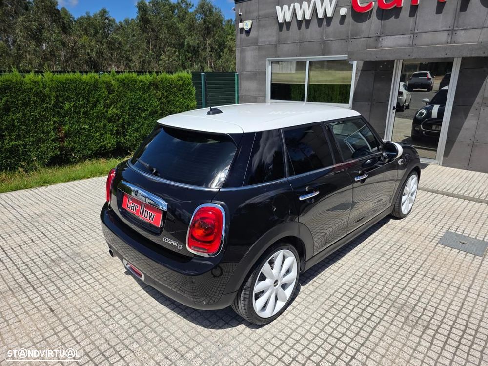 MINI 5 Portas Cooper D Auto - 10