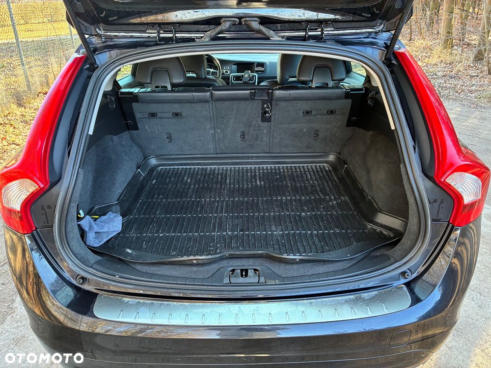 Volvo V60 DRIVe Ocean Race - 24