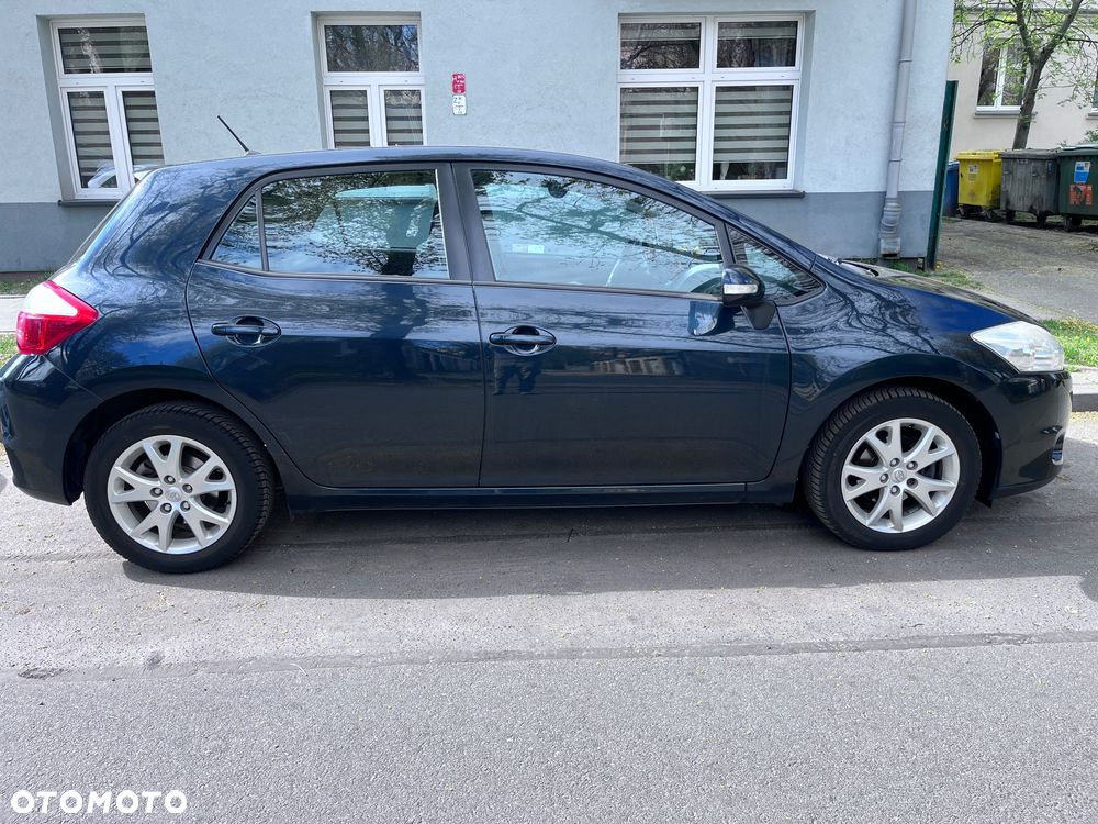 Toyota Auris 1.6 Premium - 6