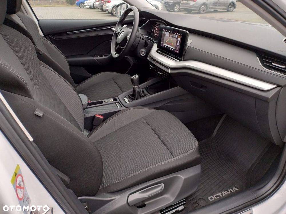 Skoda Octavia 1.5 TSI Selection - 11