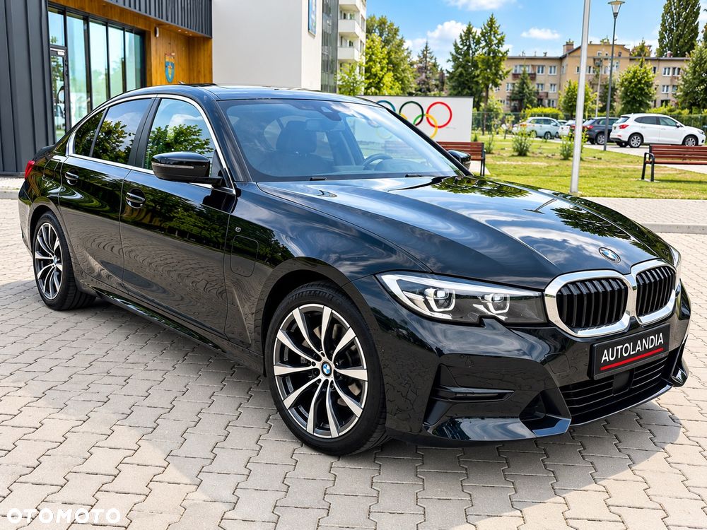 BMW Seria 3 320e Luxury Line sport - 16