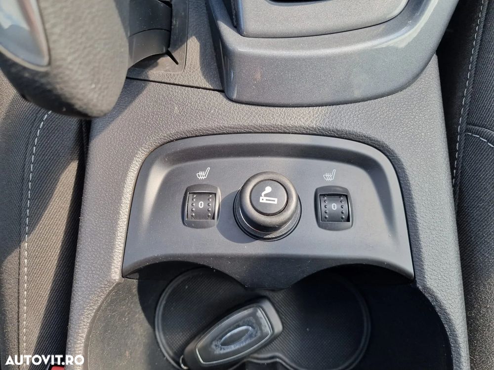 Ford Focus 1.6 TDCI DPF Start-Stopp-System Titanium - 11