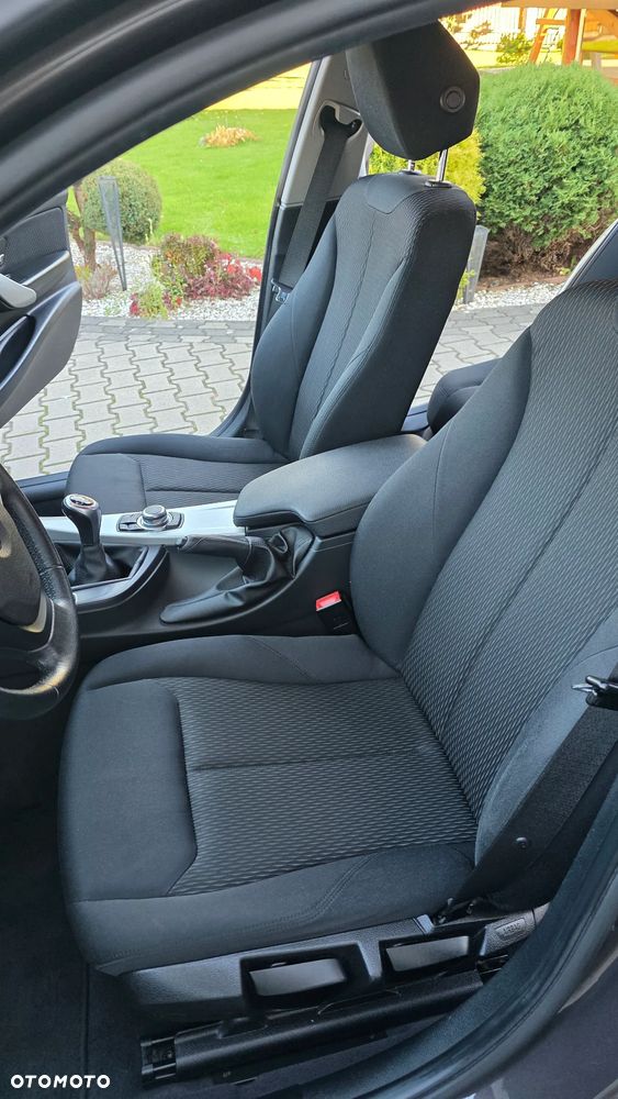BMW Seria 3 320i Modern Line - 13