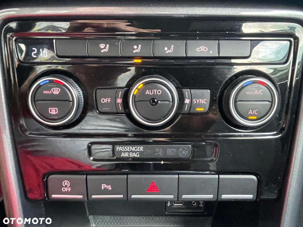 Volkswagen Beetle 1.2 TSI DSG - 28