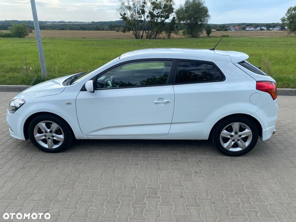 Kia Ceed - 5